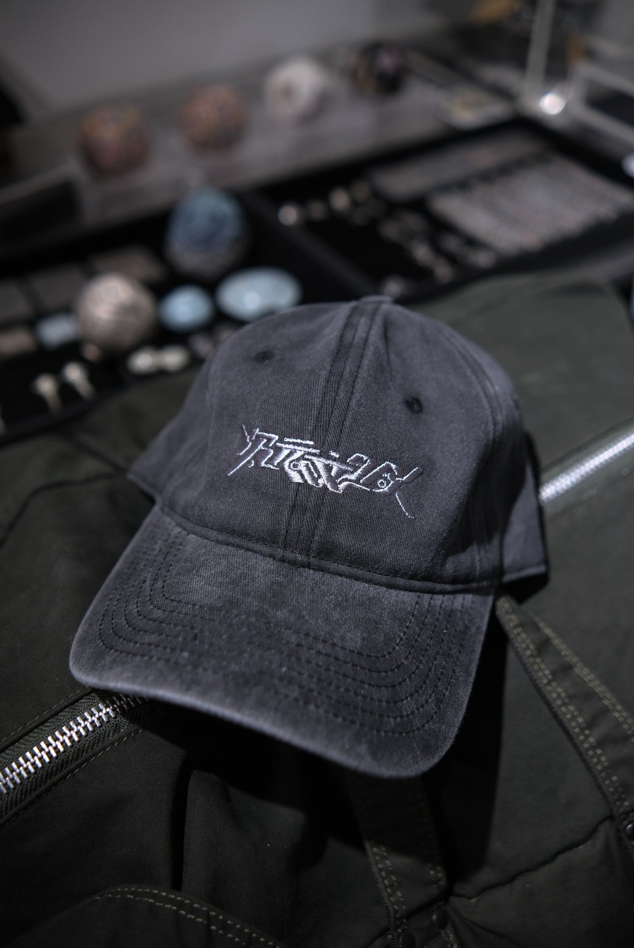TKOB-31YRS-OBJS#LOGO-CAP